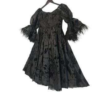 Vintage L ultra sheer/feather vintage dress in excellent vintage condition.